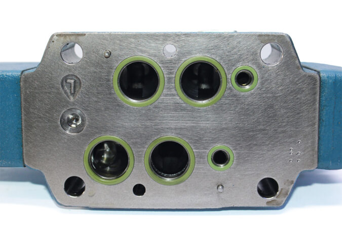 REXROTH R900930264,3DREPE6C-20=25EG24N9K31/A1V=00 PROPORTIONAL PRESSURE REDUCING VALVE R900960835 - Image 9