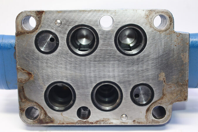 REXROTH R900901045 DIRECTIONAL CONTROL VALVE R900918440 - Image 6