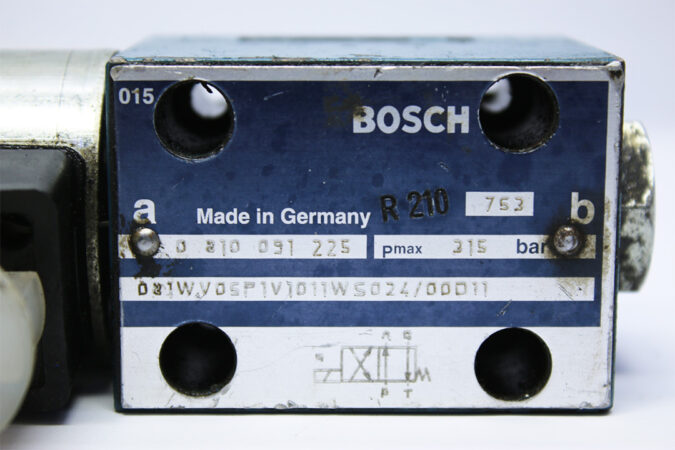 REXROTH 0 810 091 225 DIRECTIONAL CONTROL VALVE 081WV05P1V1011WS024/00D11