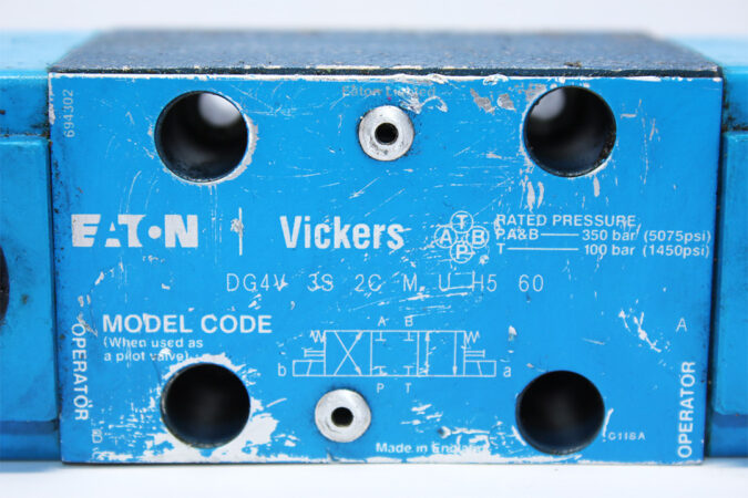 EATON/VICKERS DG4V 3S 2C M U H5 60 DIRECTIONAL CONTROL VALVE