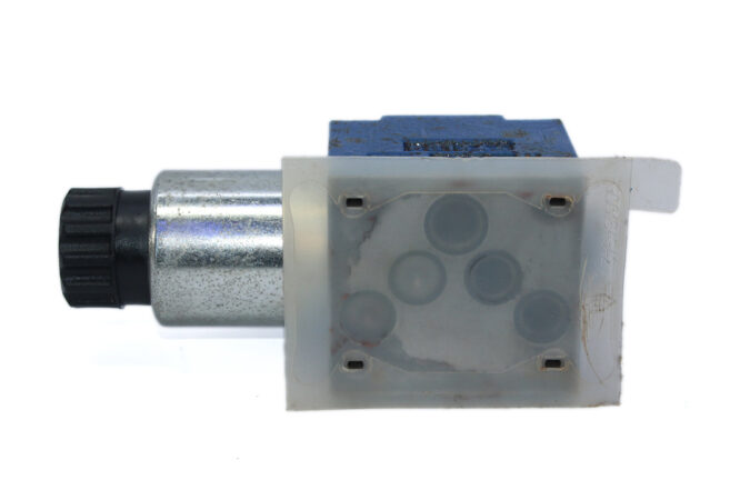 REXROTH R900086685 DIRECTIONAL CONTROL VALVE M-3SED 10 CK13/350CG24N9K4 - Image 4