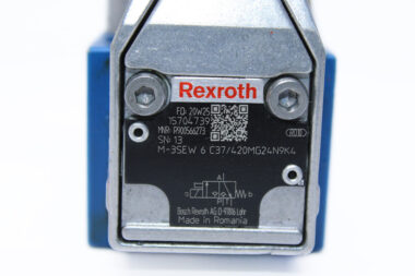 REXROTH R900566273 DIRECTIONAL CONTROL VALVE M-3SEW6C37/420MG24N9K4