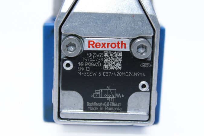 REXROTH R900566273 DIRECTIONAL CONTROL VALVE M-3SEW6C37/420MG24N9K4