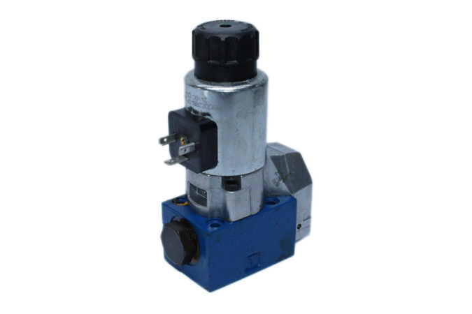 REXROTH R900566273 DIRECTIONAL CONTROL VALVE M-3SEW6C37/420MG24N9K4 - Image 4