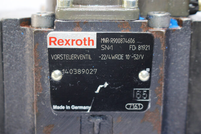 REXROTH R900874606.22/4WRDE 10-52/V PILOT VALVE R900971441