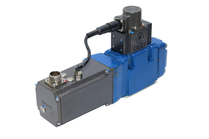 REXROTH R900874606.22/4WRDE 10-52/V PILOT VALVE R900971441