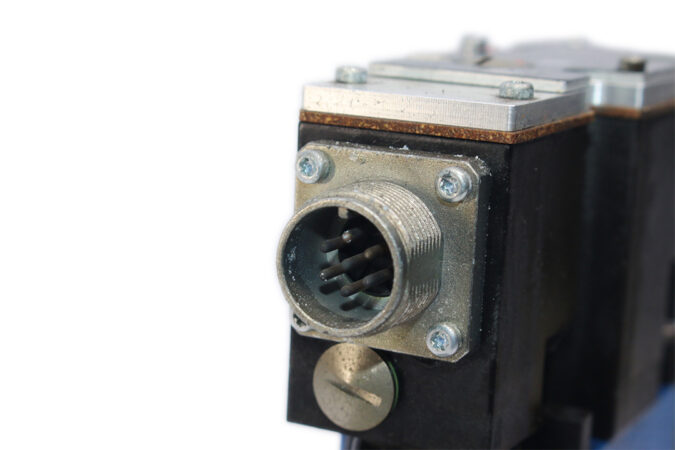 REXROTH R900958859,3DREPE6C-20=25EG24N9K31/F1M=00 PROPORTIONAL PRESSURE REDUCING VALVE R901110779 - Image 8