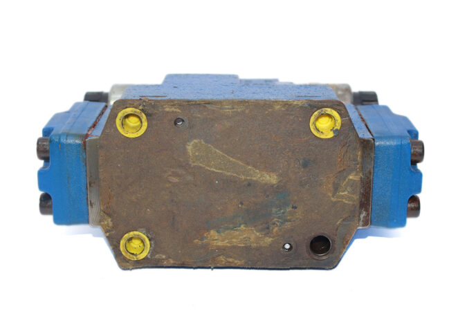 REXROTH R900561288 DIRECTIONAL CONTROL VALVE R900923972 - Image 9