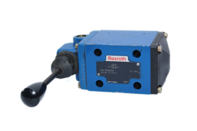 REXROTH R900587838 MANUAL DIRECTIONAL VALVE 4WMM10 D31/F - Image 3