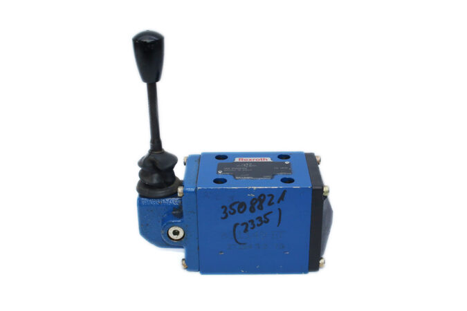 REXROTH R900587838 MANUAL DIRECTIONAL VALVE 4WMM10 D31/F - Image 4