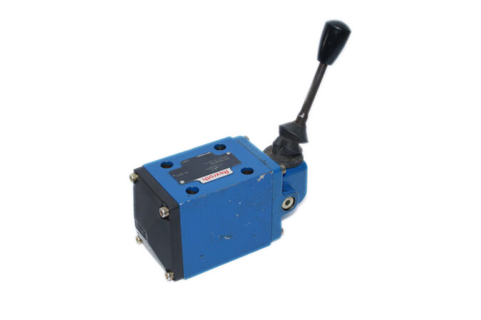 REXROTH R900587838 MANUAL DIRECTIONAL VALVE 4WMM10 D31/F - Image 5