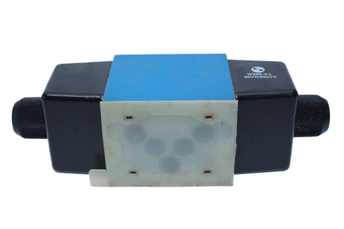 REXROTH R900911868 DIRECTIONAL CONTROL VALVE 4WE10J32/CW230N9K4 - Image 7