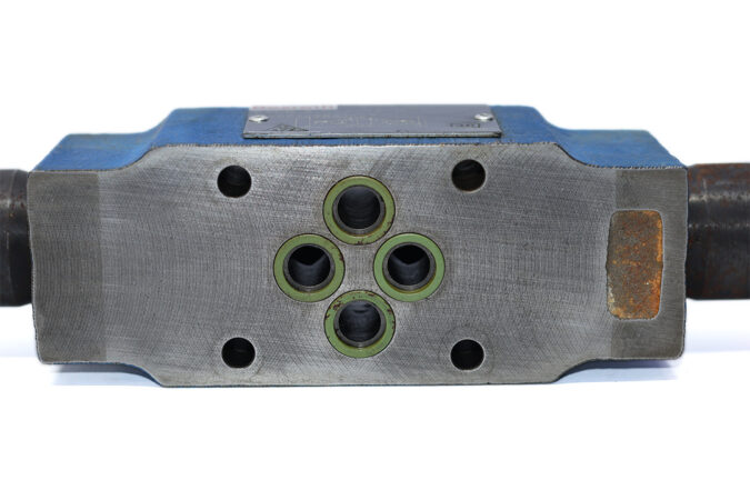 REXROTH R900411315 PRESSURE RELIEF VALVE Z2DB6VC2-42/100V - Image 5