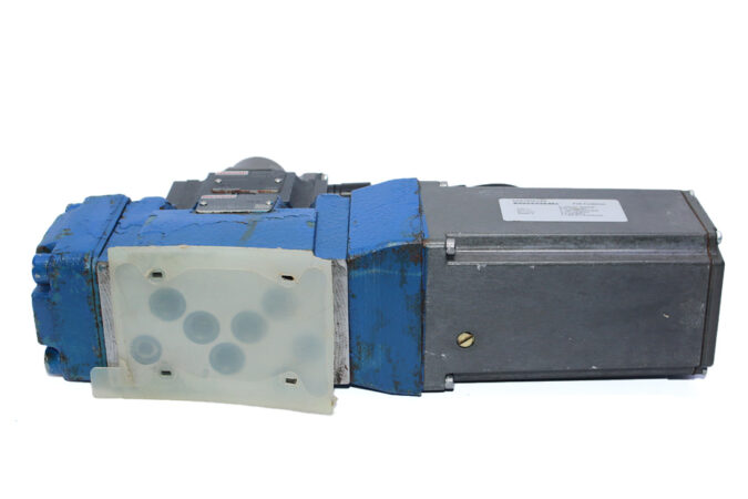 REXROTH R900874606,22/4WRDE 10-52/V PILOT VALVE R901020022 - Image 7