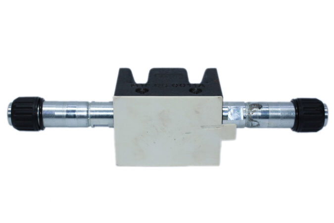 BREVINI AD5E04C W 2 DIRECTIONAL CONTROL VALVE - Image 6