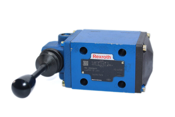 REXROTH R900586919 MANUAL DIRECTIONAL VALVE 4WMM10J31/ - Image 3