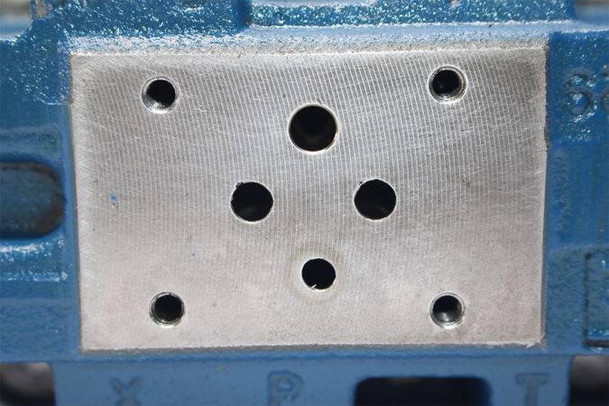 REXROTH R900927832 PILOT OPERATED DIRECTIONAL VALVE 4WEH 16 J72/6EG24N9ETK4/B08 - Image 3
