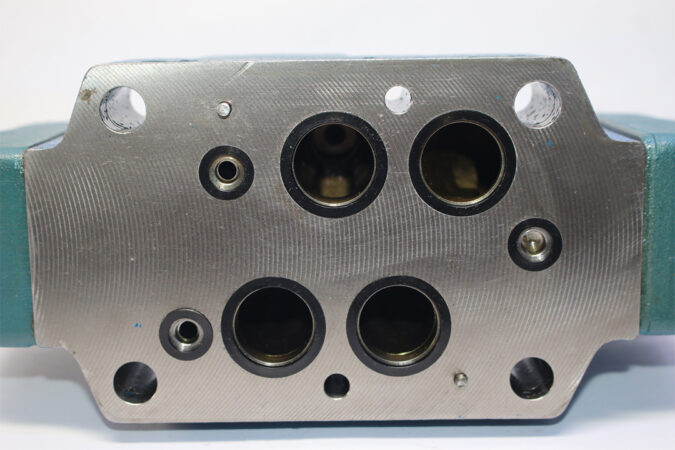REXROTH R900927832 PILOT OPERATED DIRECTIONAL VALVE 4WEH 16 J72/6EG24N9ETK4/B08 - Image 6