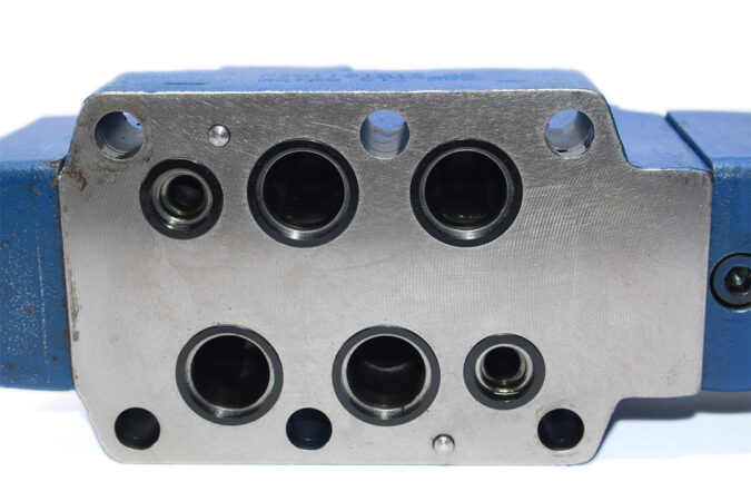 REXROTH R900972658,4WRAP 6 W7-07-30=G24K4/M=00 PROPORTIONAL DIRECTIONAL VALVE R900245067 - Image 8