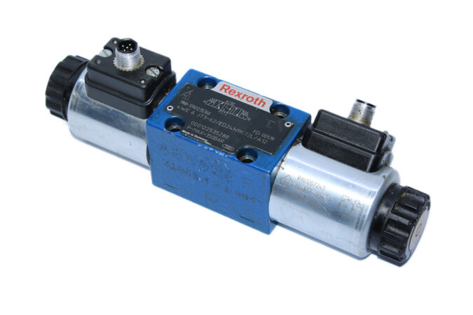REXROTH R901235366 DIRECTIONAL CONTROL VALVE 4WE6J73-62/EG24N9K72L/A12 - Image 4