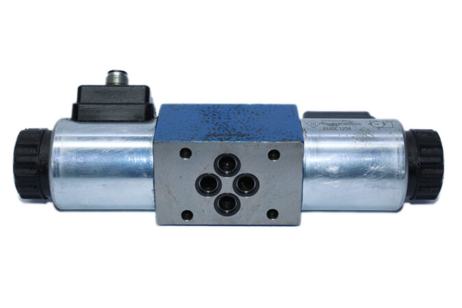 REXROTH R901235366 DIRECTIONAL CONTROL VALVE 4WE6J73-62/EG24N9K72L/A12 - Image 6