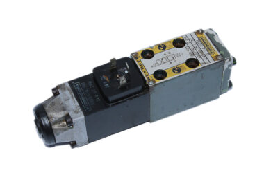 REXROTH 4WE5C6.2/G24NZ5L DIRECTIONAL CONTROL VALVE