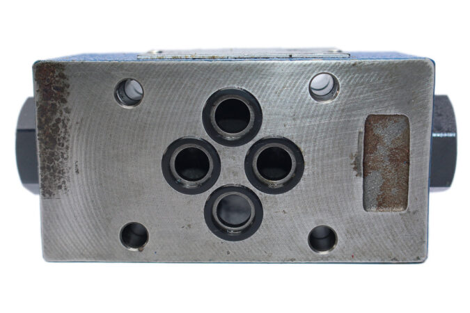 REXROTH R900347495 CHECK VALVE SANDWICH PLATE Z2S6-1-64/ - Image 4