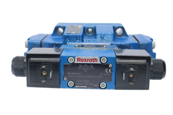REXROTH R900921079 DIRECTIONAL CONTROL VALVE R900971880 - Image 3