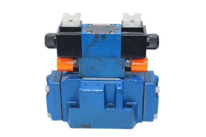 REXROTH R900921079 DIRECTIONAL CONTROL VALVE R900971880 - Image 6