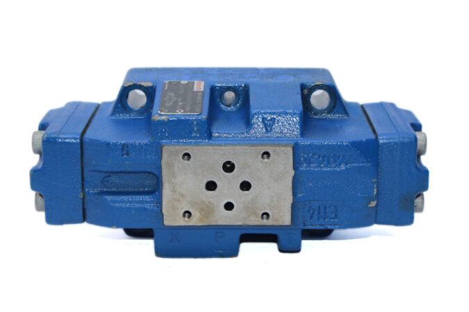 REXROTH R900928784 PILOT OPERATED DIRECTIONAL VALVE 4WEH 16 E72/6EG24N9ETK4/B08 - Image 4