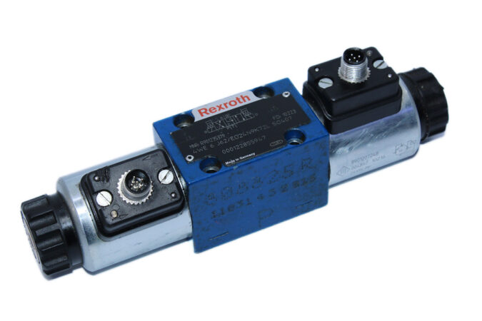 REXROTH R901235379 DIRECTIONAL CONTROL VALVE 4WE6J62/EG24N9K72LSO407