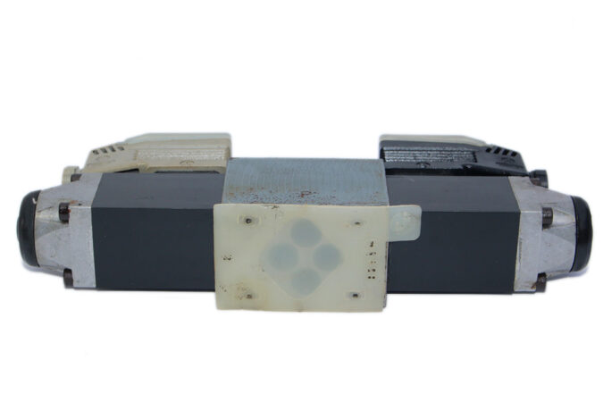HYDRO NORMA REXROTH 4WE 6 J52/AW220-50NZ5L SOLENOID OPERATED DIRECTIONAL VALVE - Image 4