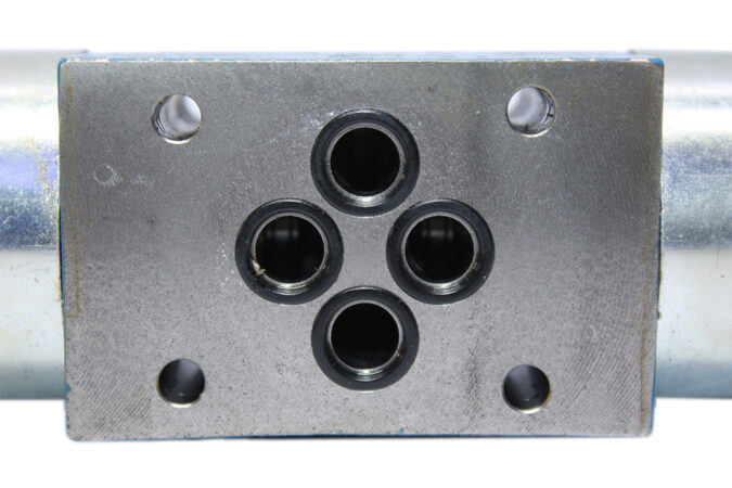 REXROTH R900561286 DIRECTIONAL CONTROL VALVE 4WE6H62/EG24N9K4 - Image 5