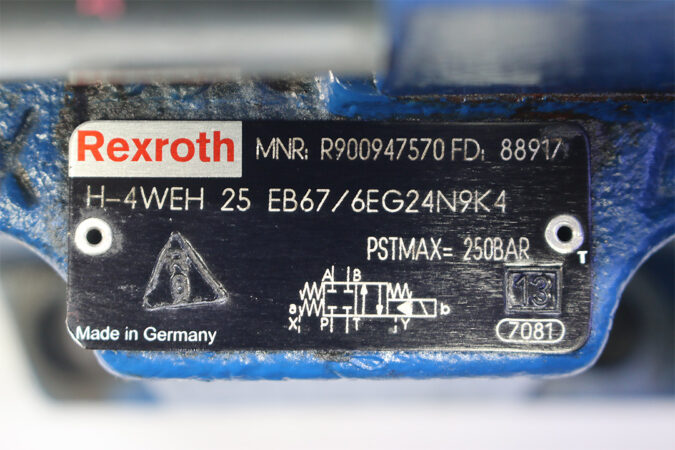 REXROTH R900947570 DIRECTIONAL CONTROL VALVE R900561291 - Image 4