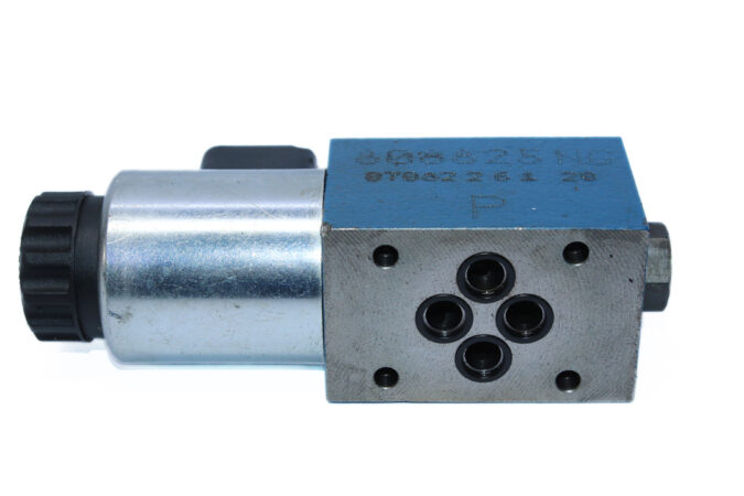 REXROTH R900549534 DIRECTIONAL CONTROL VALVE 4WE6 HA62/EG24N9K4 - Image 6