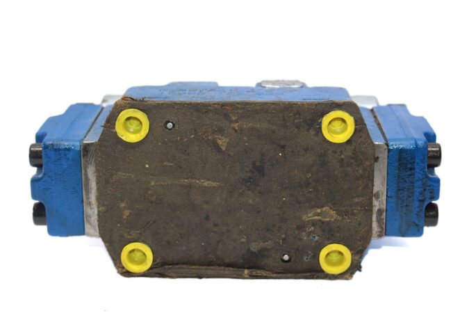 REXROTH R900927134 DIRECTIONAL CONTROL VALVE R900901045 - Image 8