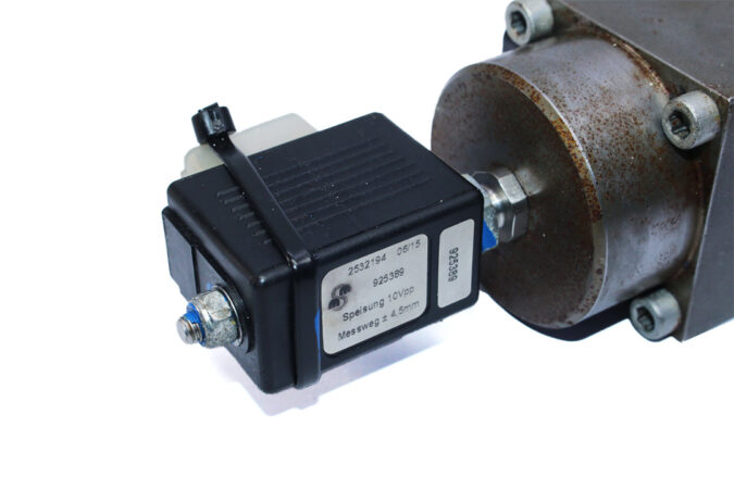 REXROTH R900391822 PROPORTIONAL PRESSURE RELIEF VALVE DBETR-10/315G24K4M-437 - Image 4