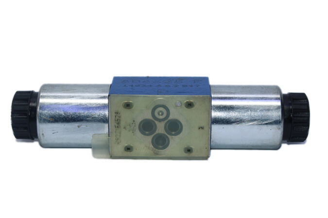 REXROTH R900548271 DIRECTIONAL CONTROL VALVE 4WE 6 J62/EG24N9K4/B10 - Image 5