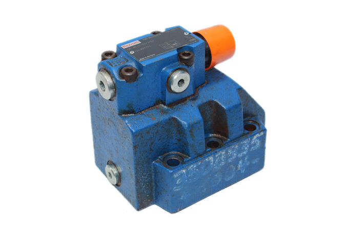 REXROTH R900596928 PRESSURE REDUCING VALVE DR30-5-52/315Y - Image 4