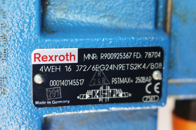 REXROTH R900901045 DIRECTIONAL CONTROL VALVE R900925367 - Image 4