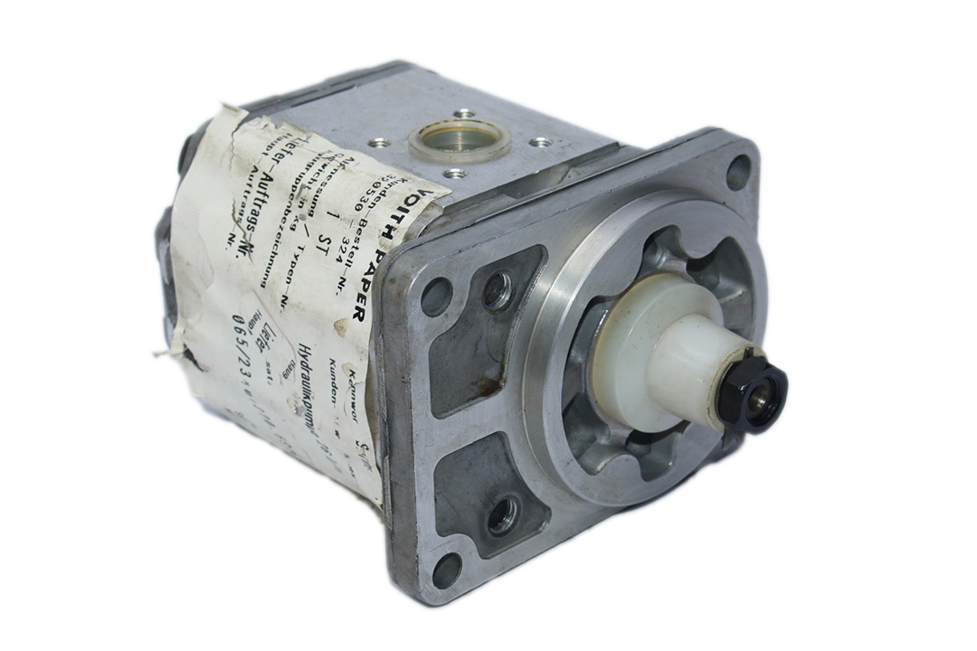 SAUER- DANFOSS SNP2/19 D C002 GEAR PUMP - Jordan Anwar Est.