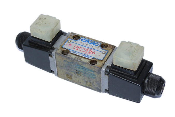 CPOAC D Y06N24V2S DIRECTIONAL CONTROL VALVE - Image 4