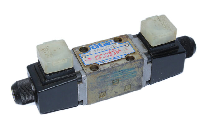 CPOAC D Y06N24V2S DIRECTIONAL CONTROL VALVE