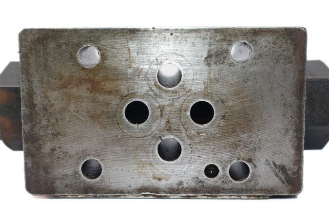 VICKERS DGMFN 3 Y A2W B2W 21 FLOW CONTROL VALVE - Image 4