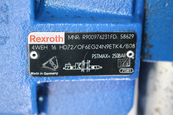 REXROTH R900976231 DIRECTIONAL CONTROL VALVE R900907727 - Image 3