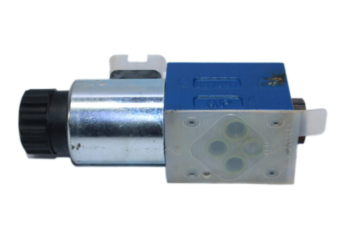 REXROTH R901230573 DIRECTIONAL SEAT VALVE M-2SED6PK13/350CG24K4/V - Image 4
