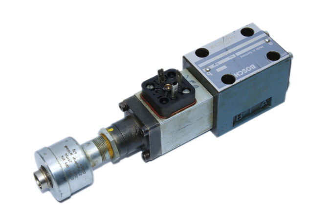 BOSCH 0 810 091 342 DIRECTIONAL CONTROL VALVE 081WV06P1N1910WS024/00SD0