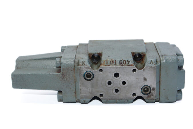 REXROTH 4WRZ10E50-51/6A24NZ4/M PILOT OPERATED PROPORTIONAL DIRECTIONAL CONTROL VALVE - Image 5