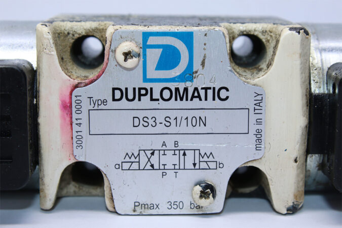 DUPLOMATIC DS3-S1-10N DIRECTIONAL CONTROL VALVE