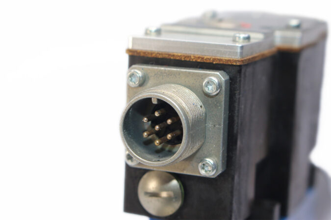 REXROTH R900958788,3DREPE6C-21=25EG24N9K31/A1M=00 PROPORTIONAL PRESSURE REDUCING VALVE R900707646 - Image 8